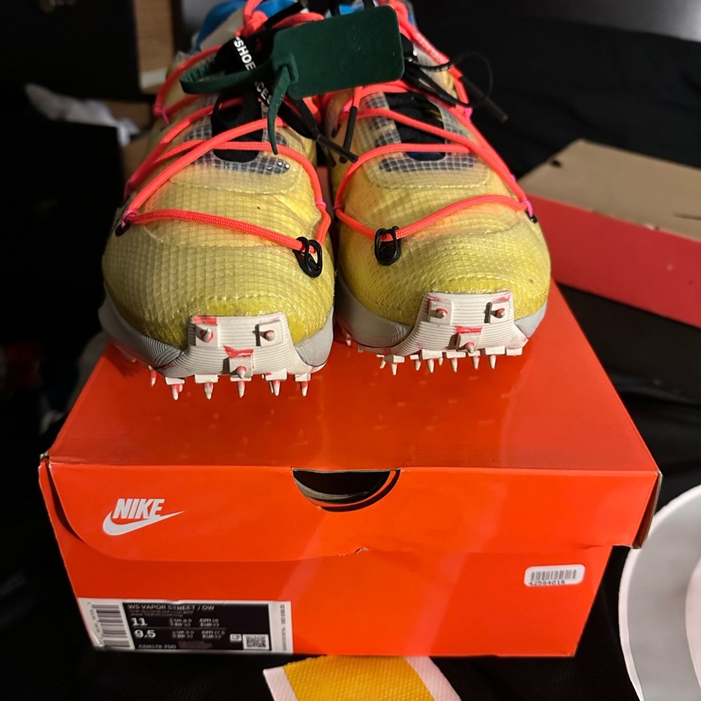 Off whites - Picture 9 of 9
